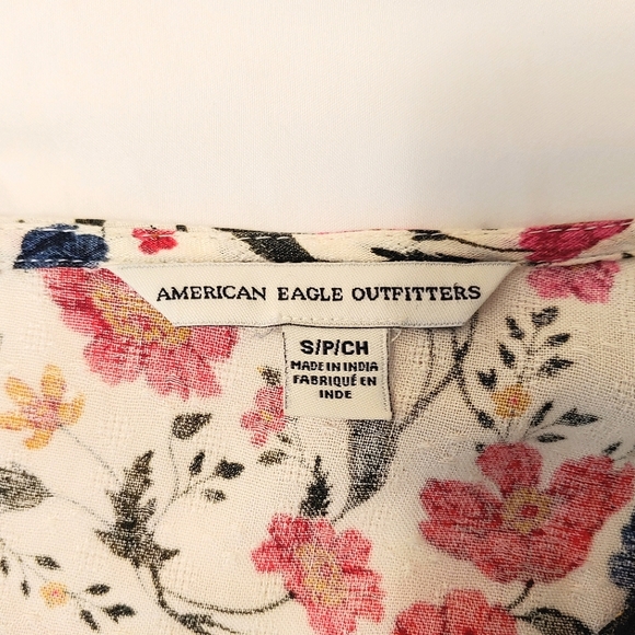 American Eagle Outfitters floral romper. Size Small. - Picture 3 of 10